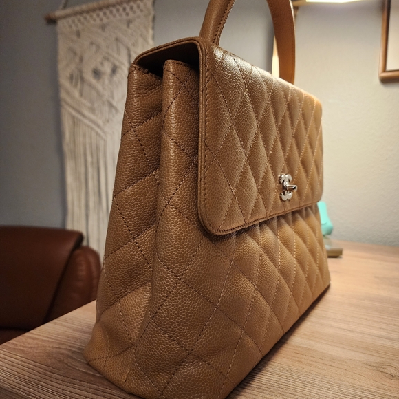 Vintage Chanel Kelly Top Handle Cavier Biege SHW (2001) - Picture 13 of 16